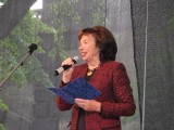 Paní Livia Klausová, první dáma republiky, při zahájení Bambiriády 2009 - největší přehlídky činností sdružení dětí a mládeže v Praze na Střeleckém ostrově