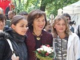 Bambiriáda 2009 Praha - paní Livia Klausová, první dáma republiky, se živě zajímala o činnost sdružení a rozdávala úsměvy