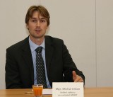 Předseda Odboru pro mládež MŠMT Michal Urban: Jde o to, aby v rámci koncepce bylo na mladého člověka pohíženo z celkového pohledu. (Foto Jiří Majer)