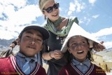 Škola v Mulbekhu v Malém Tibetu - děti a dobrovolníci